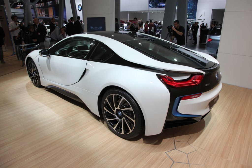 i8 : BMW double la production pour répondre à la demande 5