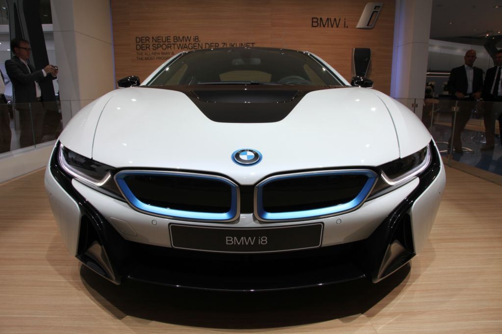 i8 : BMW double la production pour répondre à la demande 6