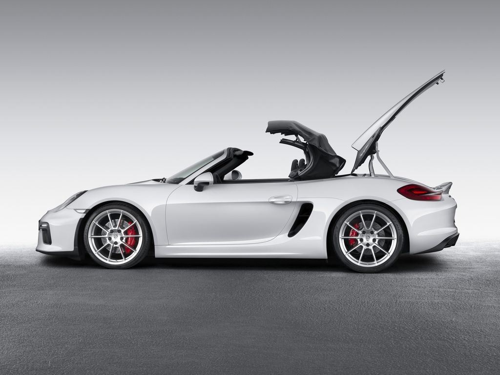 Porsche dévoile une nouvelle déclinaison Boxster Spyder 10