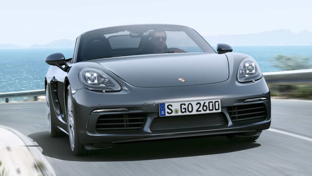 La Porsche Boxster adopte un bloc 4-cylindres et devient la 718 Boxster au passage 10