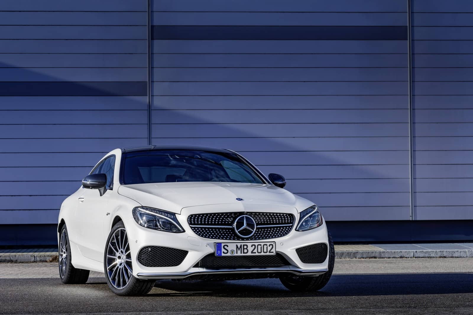 Les débuts officiels de la Mercedes-AMG C43 Coupe pour le Salon de Genève