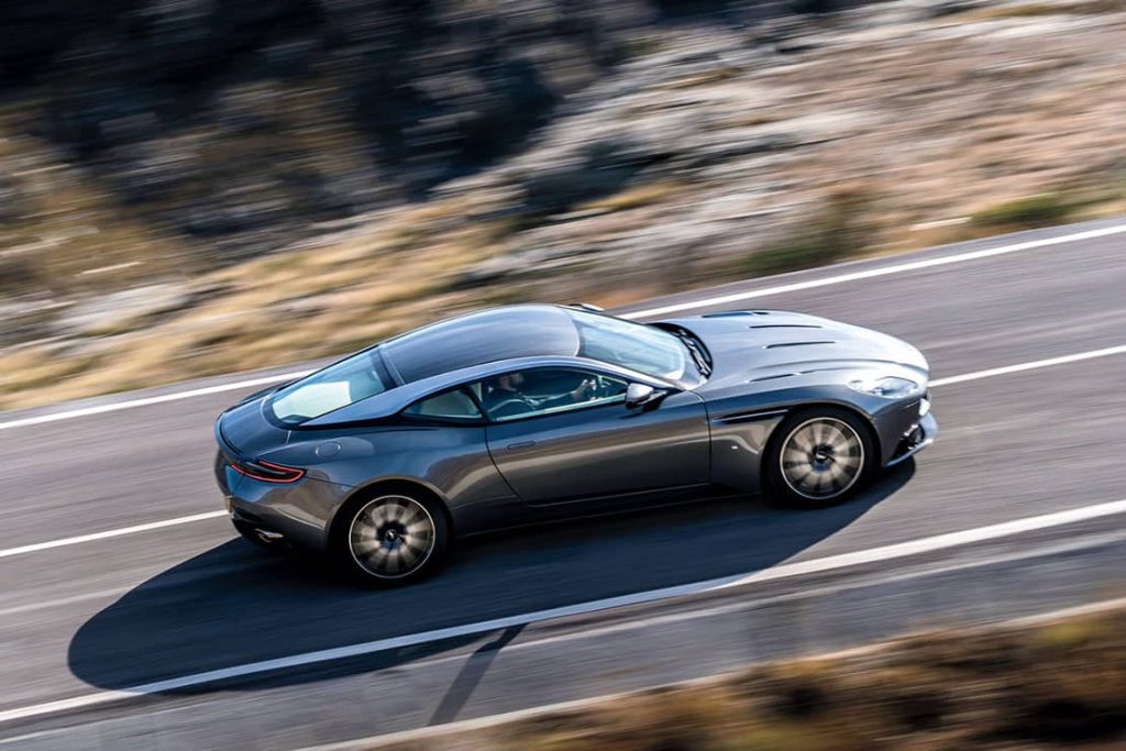 L'Aston Martin DB11 se révèle avant le Salon de Genève 4