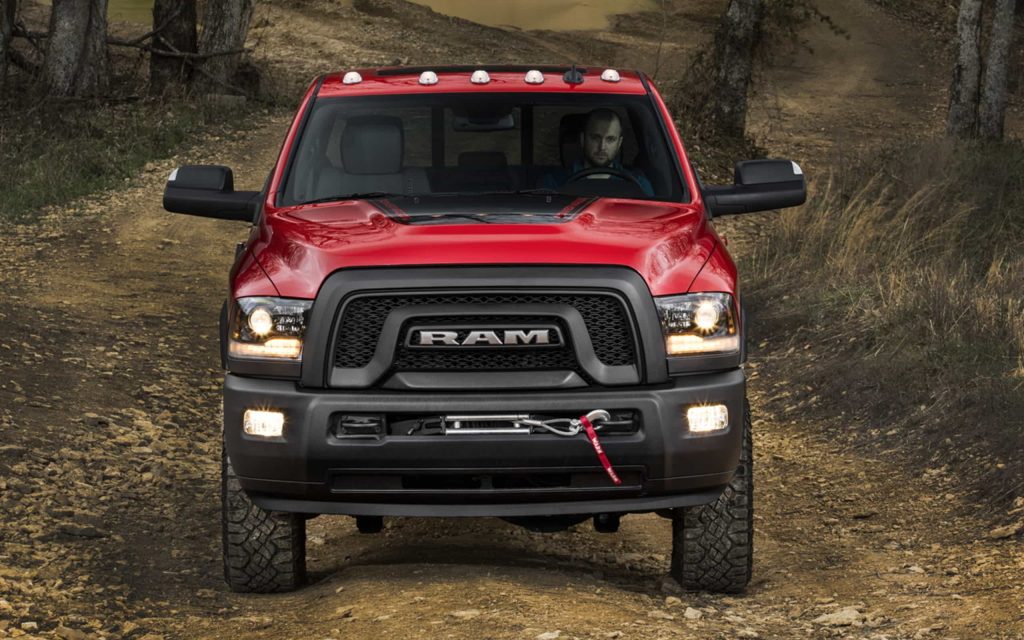 Le Power Wagon 2017 complète la gamme de camionnettes tout-terrain Ram : le véhicule ultime ? 5