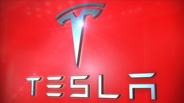 Tesla a mis 11 ans pour récupérer le nom de domaine tesla.com